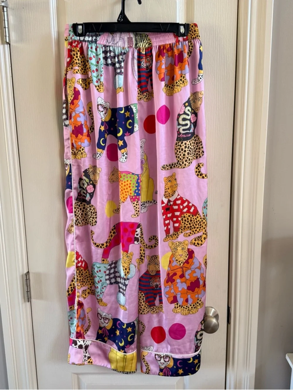 Karen Mabon Women's Leopards Can't Change Their Spots Long Sleeve/pant PJ set - Picture 7 of 8
